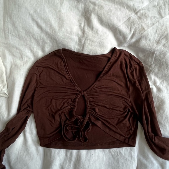 Cropped tie up shirt in brown - Picture 1 of 2